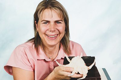 ANITA DE BRUIN