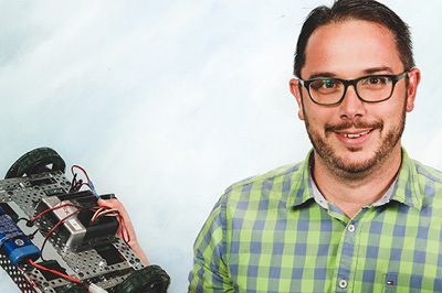 MIKE RIEZEBOS